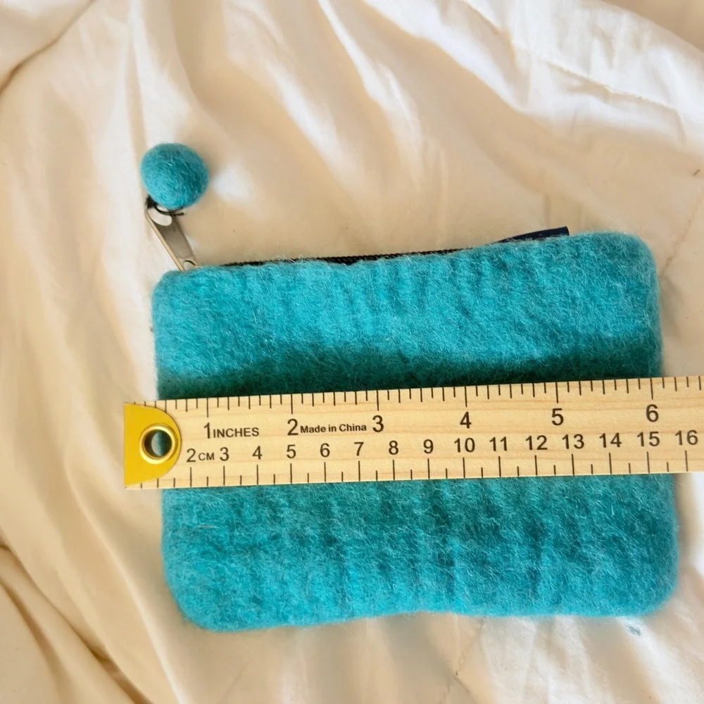 BNB Coin Purse Womens OS Teal Excellent Felted Wool Flower Boho Pouch Bag
